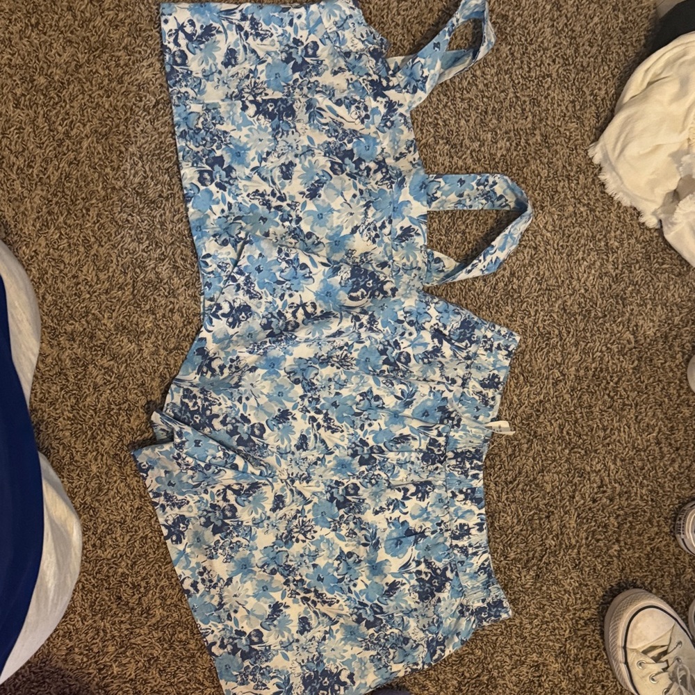 Floral Blue and White Sleeveless Top